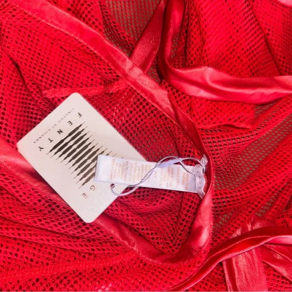 NWT Savage fenty Red mesh fishnet robe - Picture 3 of 3